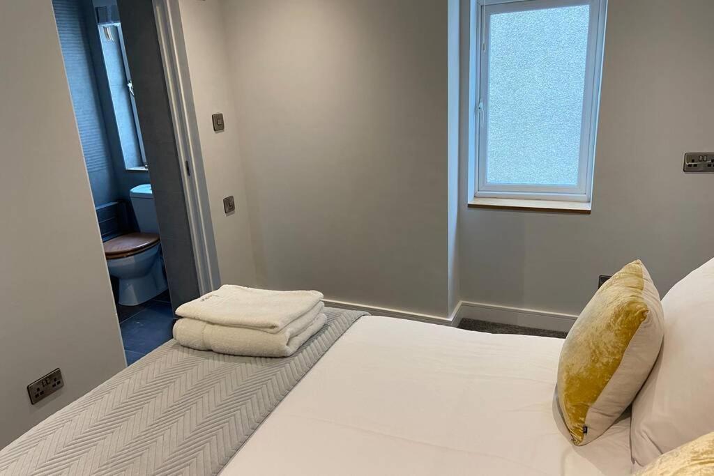 Spacious 1 Bedroom Apartment With Sea Views Newquay  Luaran gambar
